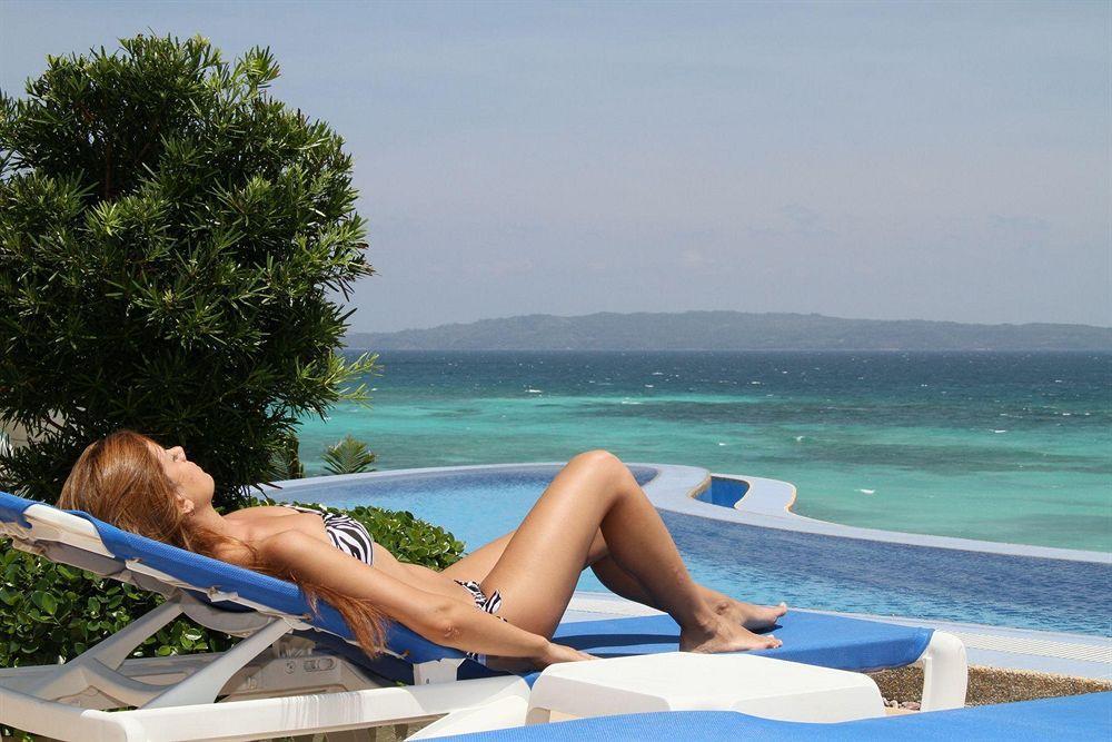 Resort Breakfast At Monaco - Palais Boracay