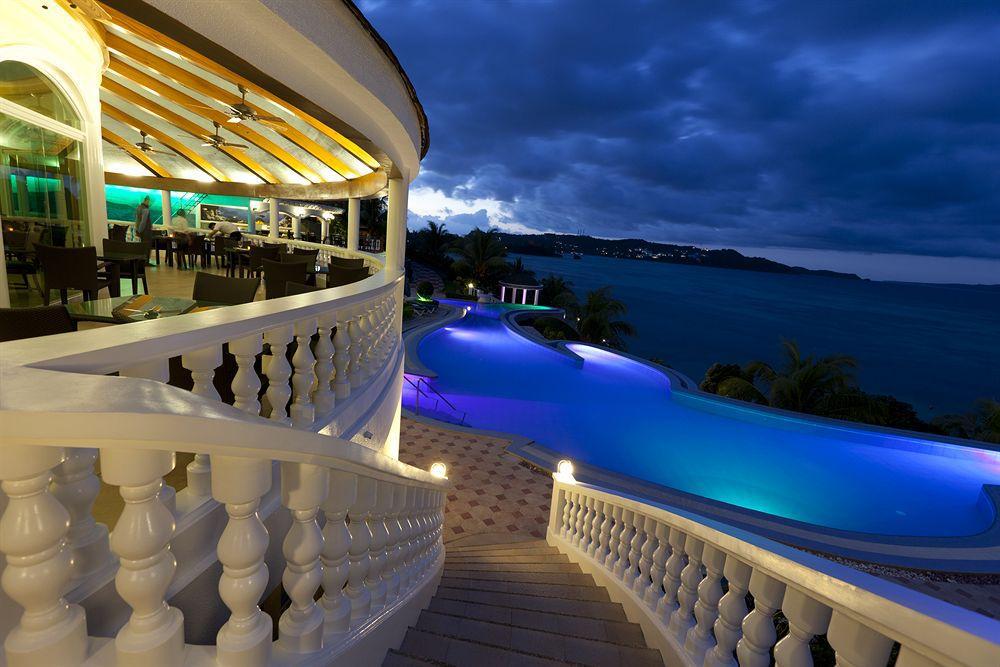 Resort Breakfast At Monaco - Palais Boracay Manoc-Manoc