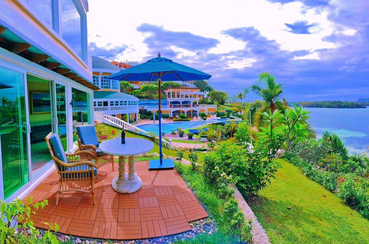 Breakfast At Monaco - Palais Boracay