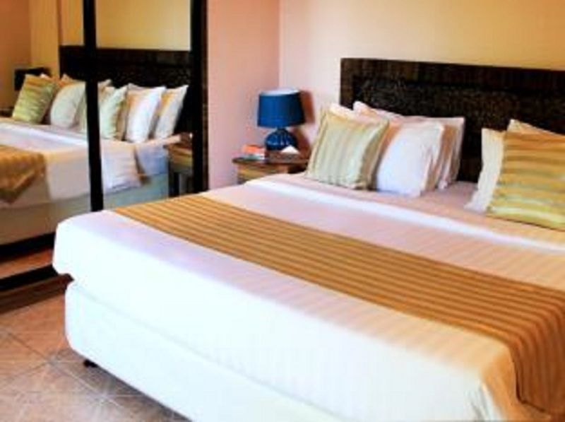 Resort Breakfast At Monaco - Palais Boracay 4*